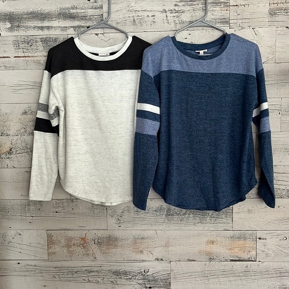 SO Tops - So women’s long sleeve shirts. Size small